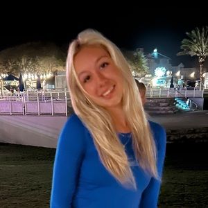 Meet your Posher, Liz